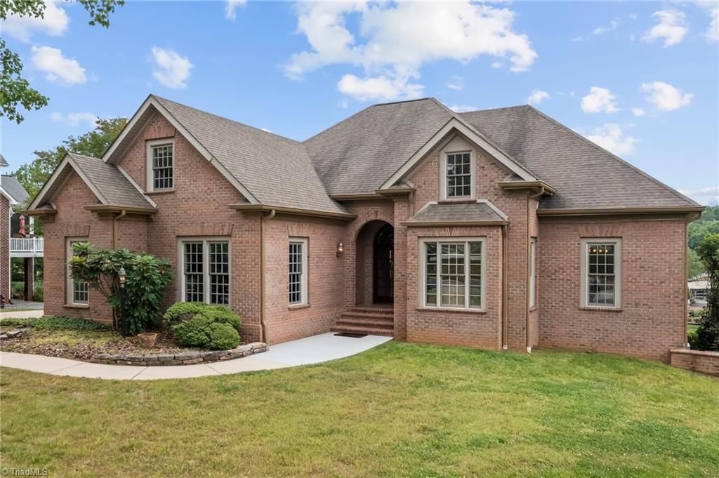 Photo of 221 Windemere Isle Road, Statesville, NC 28677 (MLS # 1218727)