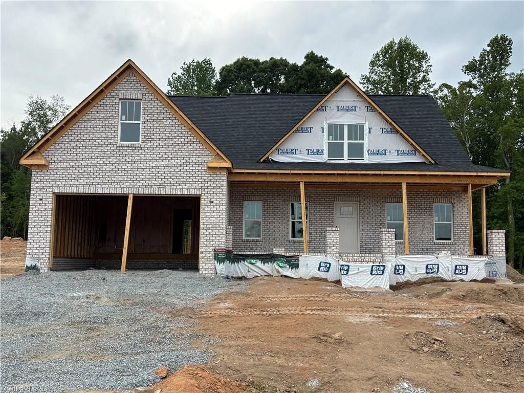 Photo of 211 Cool Run, Lexington, NC 27295 (MLS # 1218839)