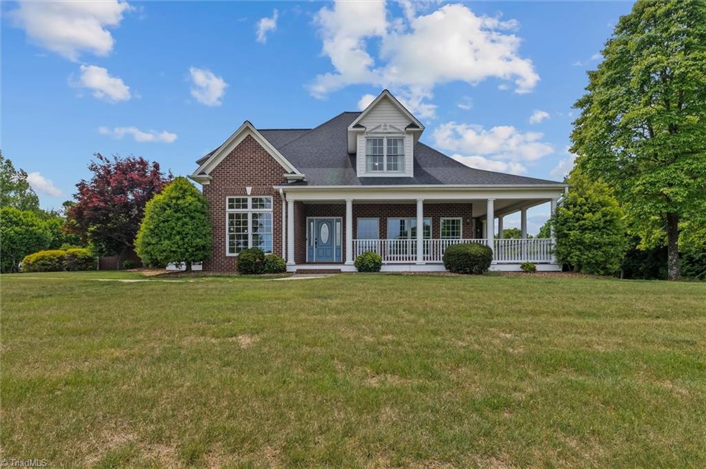 Photo of 1148 Town N Country Drive, Wilkesboro, NC 28697 (MLS # 1230825)