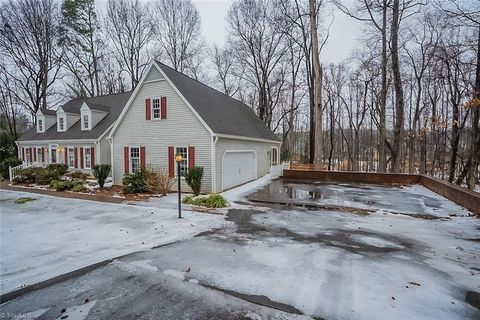 A home in Kernersville