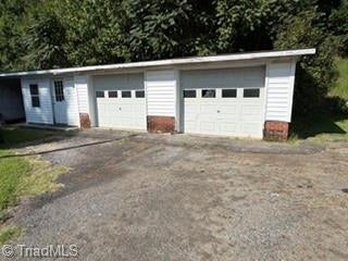 Photo of 2101 Mount Sinai Road, Wilkesboro, NC 28697 (MLS # 1236765)