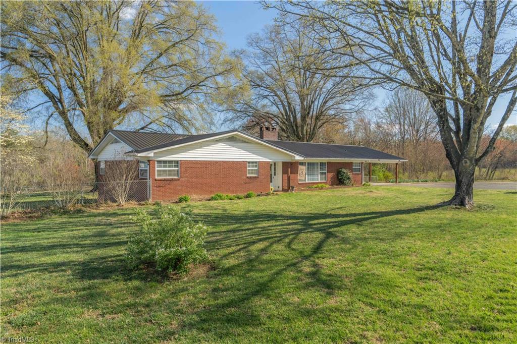 3526 Harmony Highway Hwy, Harmony, North Carolina image 2
