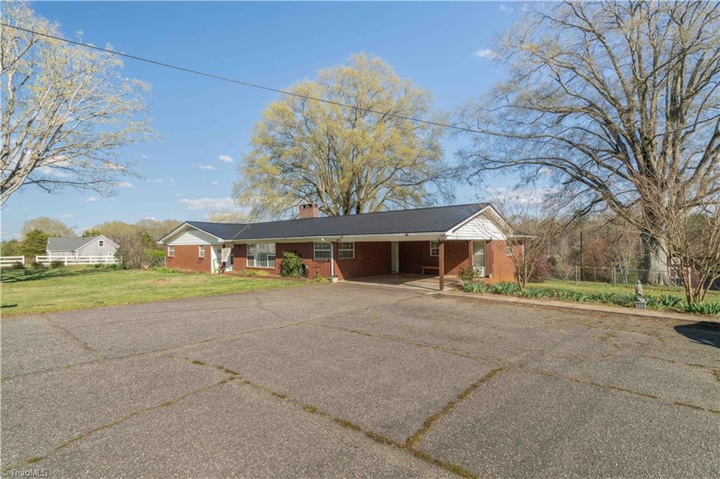 3526 Harmony Highway Hwy, Harmony, North Carolina image 3