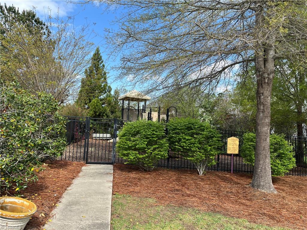 2662 Dandelion Drive, High Point, North Carolina image 35