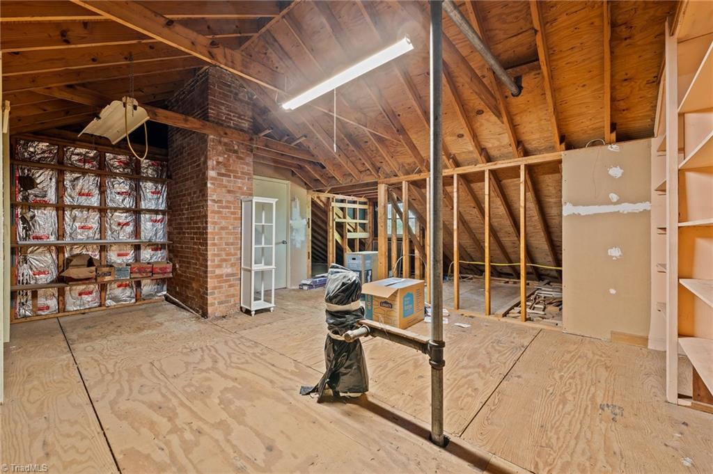 1417 Knightwood Drive, Greensboro, North Carolina image 30
