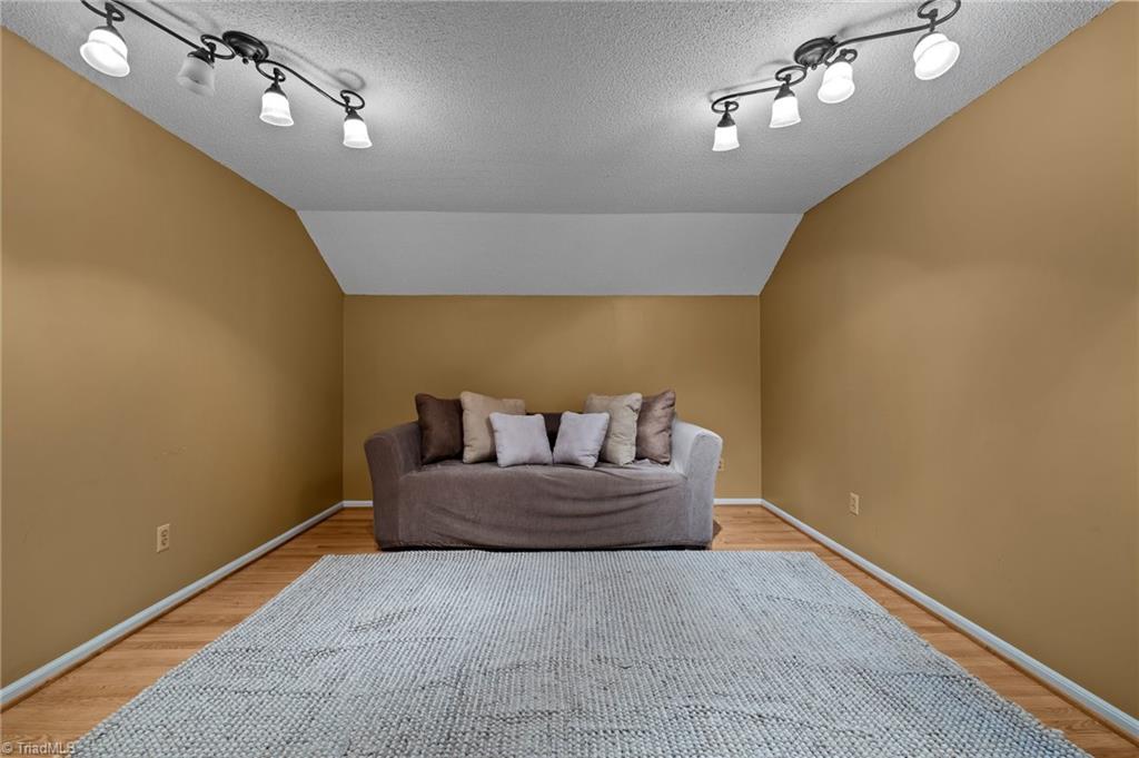 1417 Knightwood Drive, Greensboro, North Carolina image 18