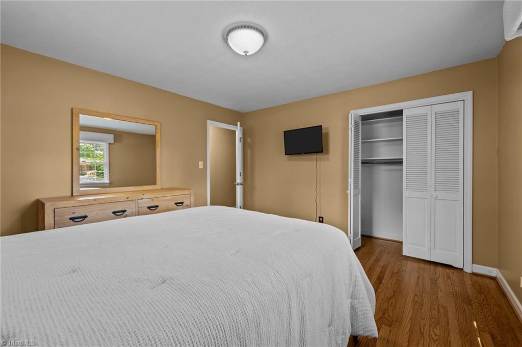 1417 Knightwood Drive, Greensboro, North Carolina image 24