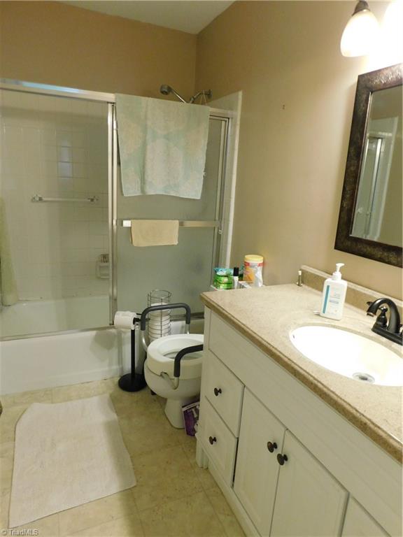 5009 Tower Road #B, Greensboro, North Carolina image 13