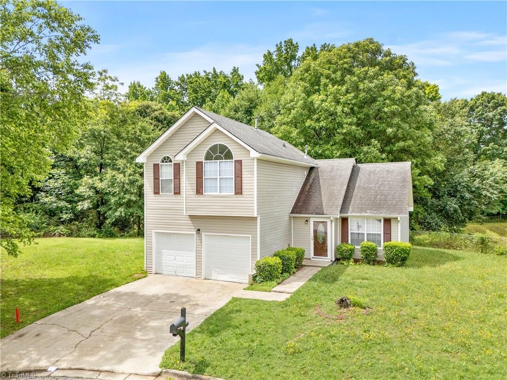 Photo of 3921 Quillmark Court, Winston-Salem, NC 27127 (MLS # 1237202)