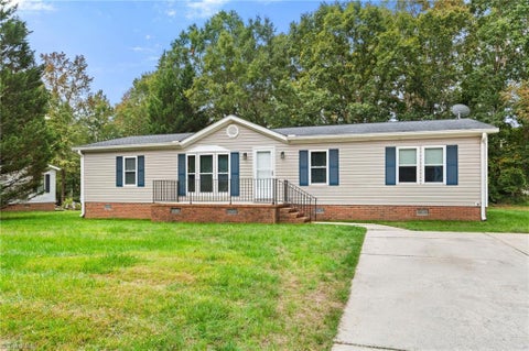 Mobile Home For Sale - 5519 Bridgeway Drive<br/> Greensboro, NC 27406