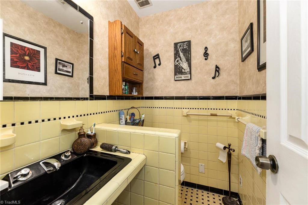 309 Springwood Avenue, Gibsonville, North Carolina image 15
