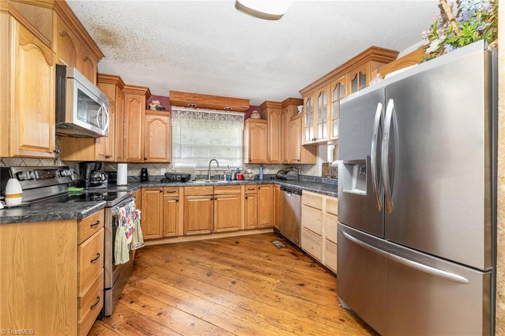 309 Springwood Avenue, Gibsonville, North Carolina image 11