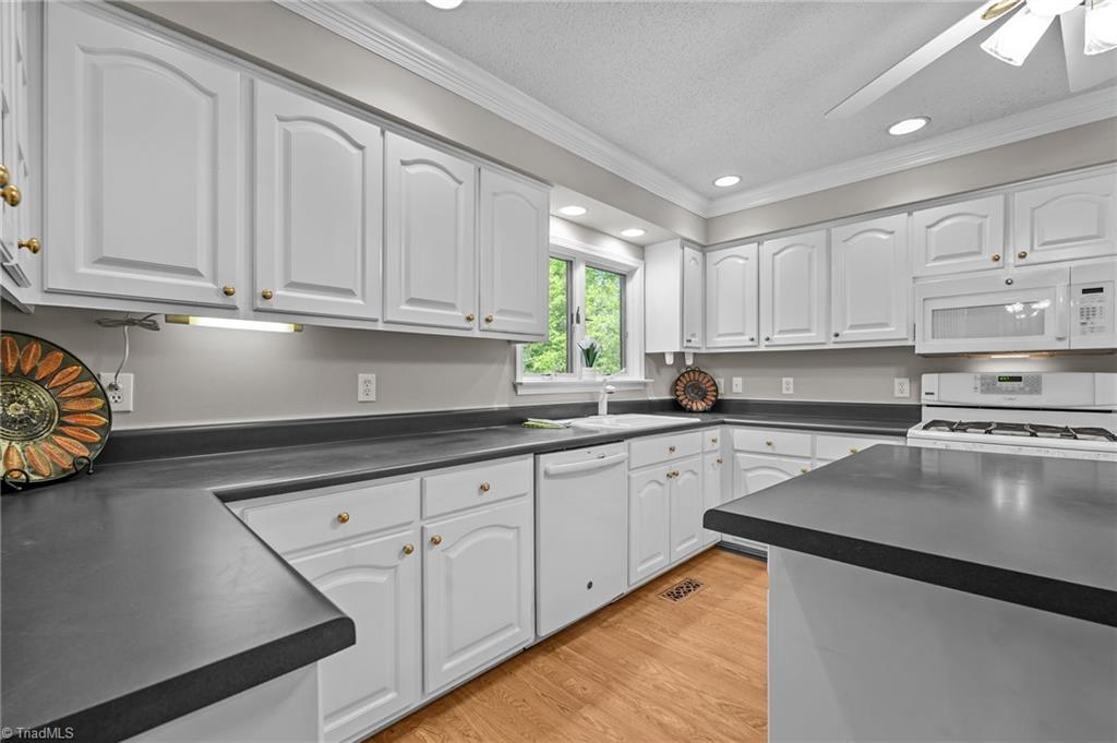118 Shannon Drive, Burlington, North Carolina image 13