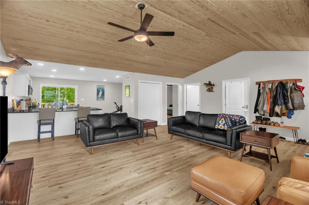 1105/1103 Thayer Road, Trinity, North Carolina image 6