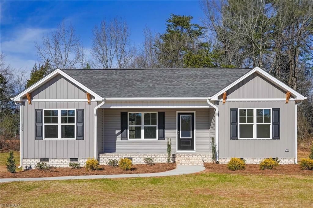 Photo of 529 Grooms Road, Reidsville, NC 27320 (MLS # 1207218)