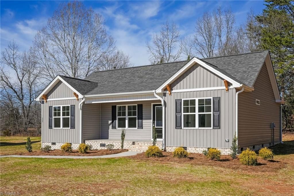 Photo of 529 Grooms Road, Reidsville, NC 27320 (MLS # 1207218)