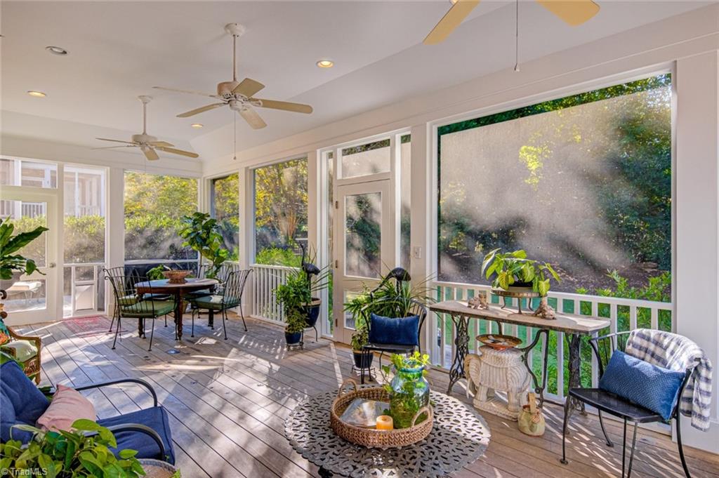 Winston-Salem, North Carolina 27104, United States, 5 Bedrooms Bedrooms, ,5 BathroomsBathrooms,Residential,Pending,92678