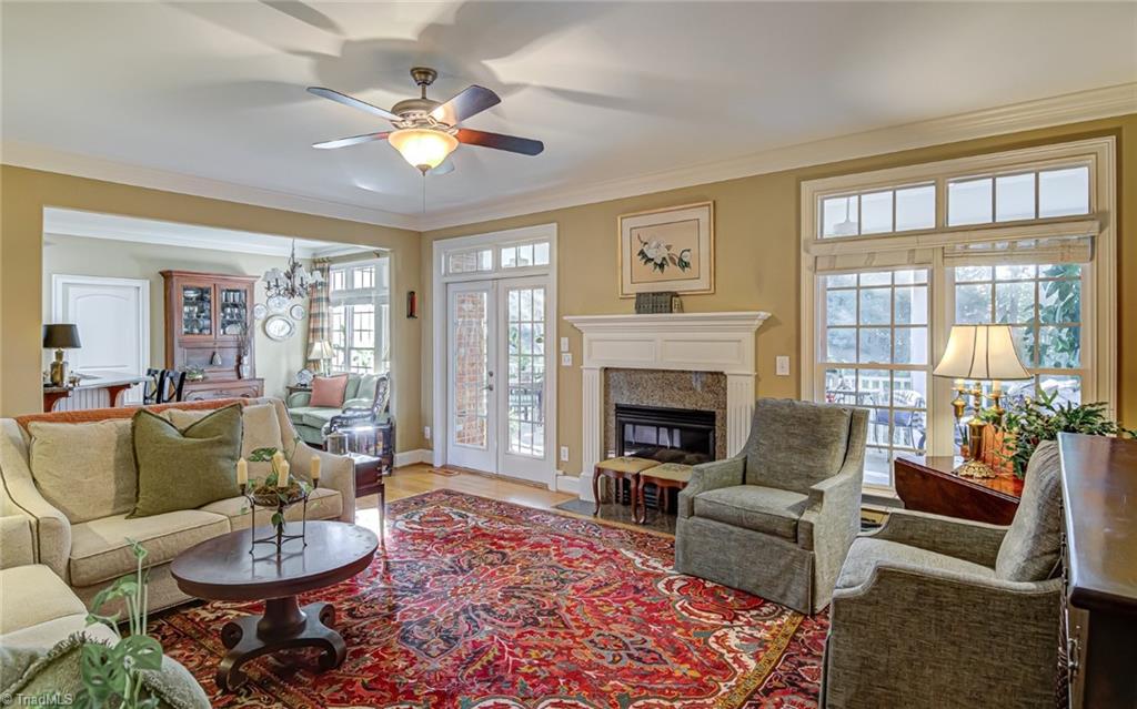 Winston-Salem, North Carolina 27104, United States, 5 Bedrooms Bedrooms, ,5 BathroomsBathrooms,Residential,Pending,92678