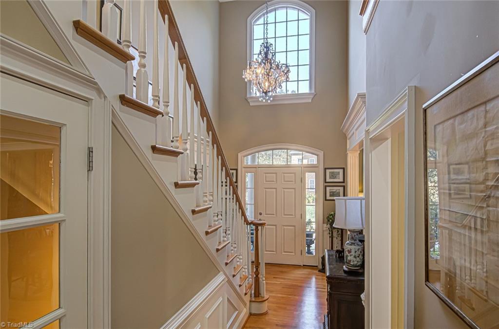 Winston-Salem, North Carolina 27104, United States, 5 Bedrooms Bedrooms, ,5 BathroomsBathrooms,Residential,Pending,92678