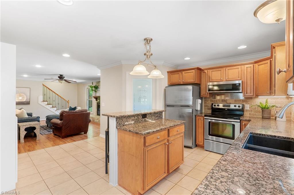 3706 Hobbs Road, Greensboro, North Carolina image 7