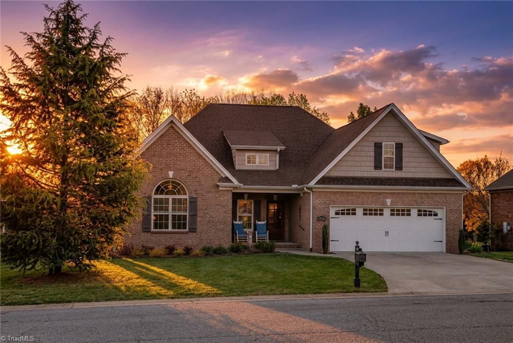 Photo of 106 Breckenridge Drive, Thomasville, NC 27360 (MLS # 1219205)
