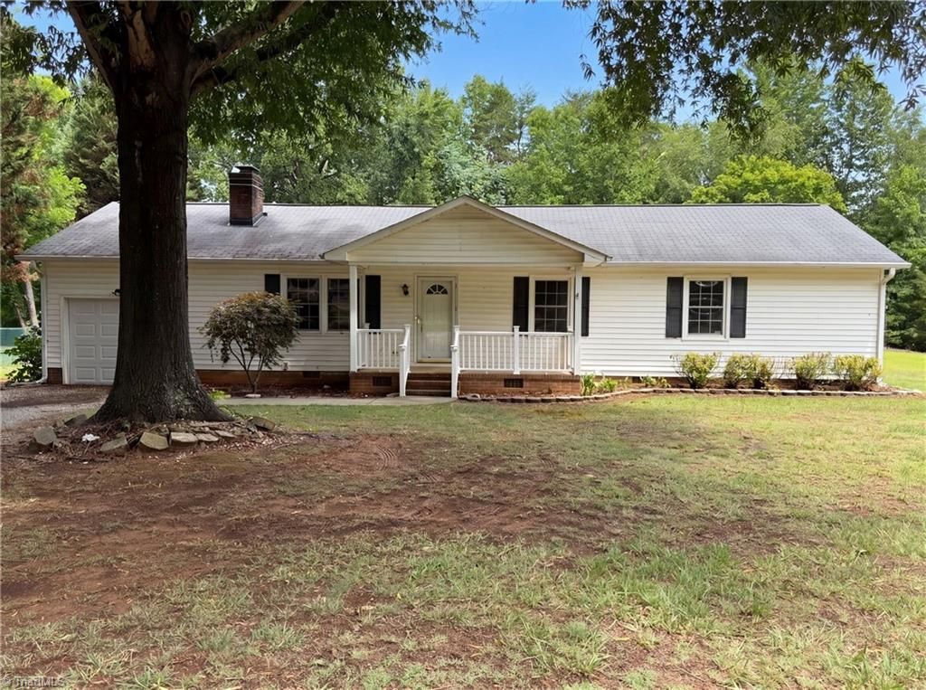 Photo of 4061 Williams Mill Road, Burlington, NC 27215 (MLS # 1225268)