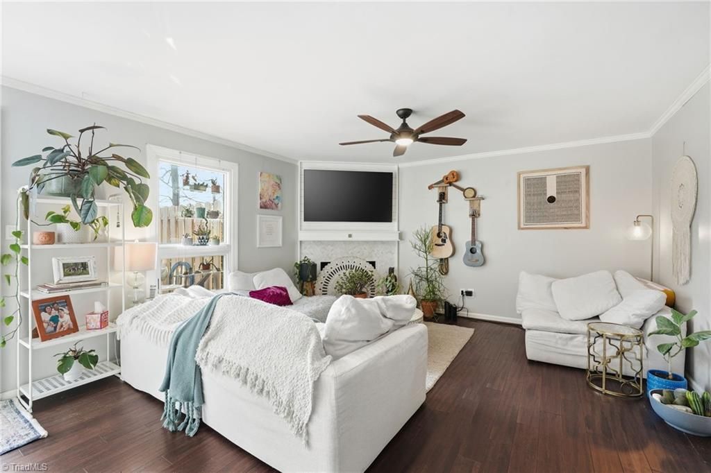 Photo of 867 Brookleigh Court, Winston-Salem, NC 27104 (MLS # 1207375)