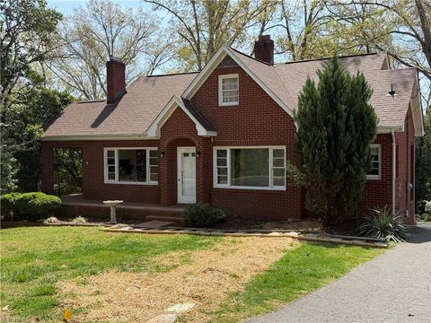 Homes For Sale - 1631 Maple Avenue<br/> Albemarle, NC 28001