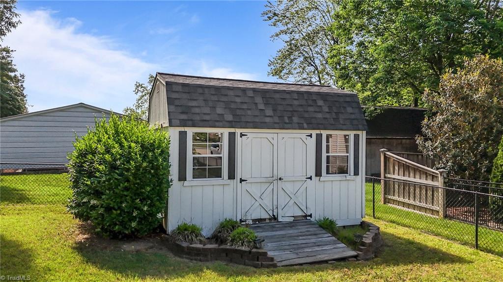 2240 Delaney Drive, Burlington, North Carolina image 35