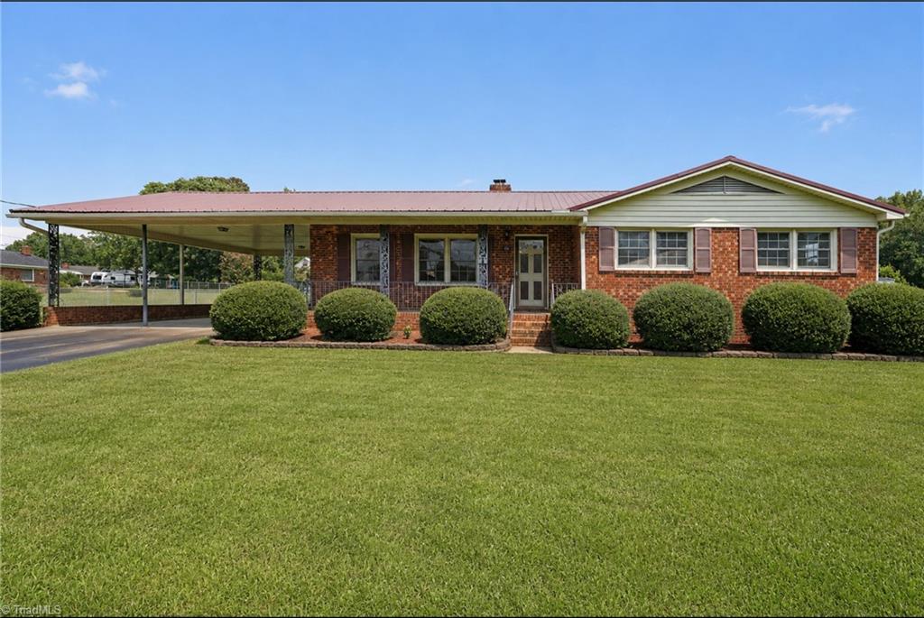 136 Beckford Drive, Lexington, NC, 27295