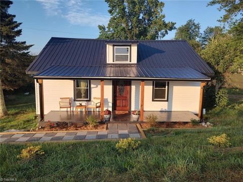 Apartment For Sale - 13886 Danville Pike Pike<br/> Carroll County, Laurel Fork, VA 24352