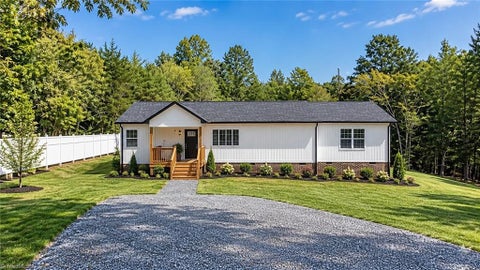 Homes For Sale - 3760 Meadowbrook Drive<br/> Trinity, NC 27370