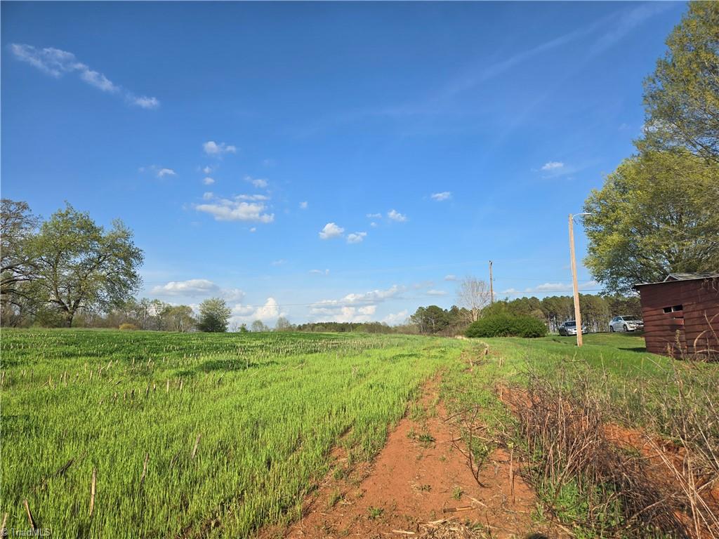 Falcon Road, East Bend, North Carolina image 34
