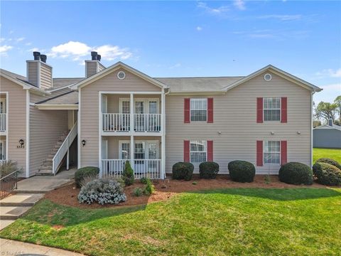 Condo For Sale - 5523 Hornaday Road #D<br/> Guilford County, Greensboro, NC 27409