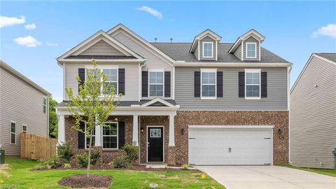 Homes For Sale - 602 Bryson Boulevard<br/> Lexington, NC 27295