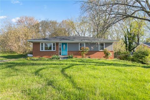 Photo for 7 Armhurst Court