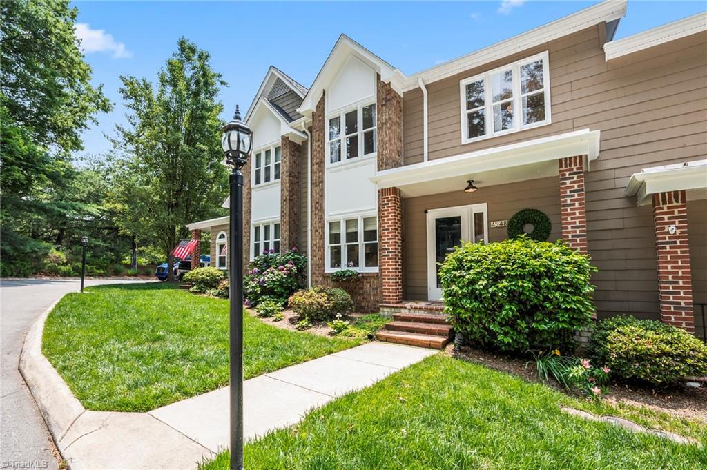 4548 Fernhaven Circle