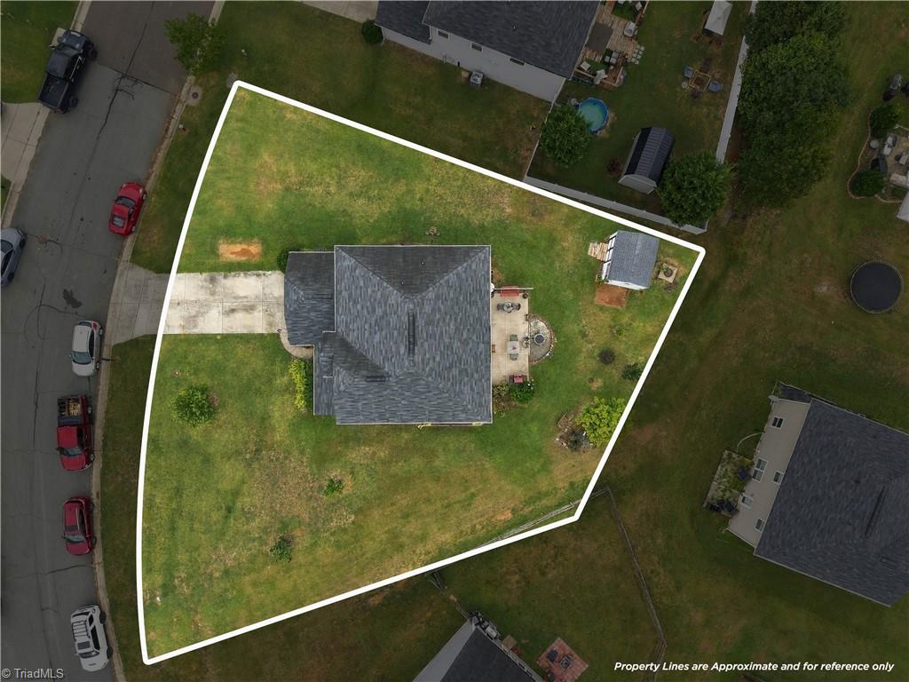 Photo of 239 Thistle Downs Drive, Burlington, NC 27215 (MLS # 1236499)