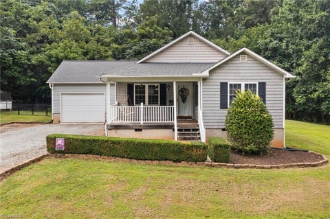 Photo for 5111 Brevard Lane