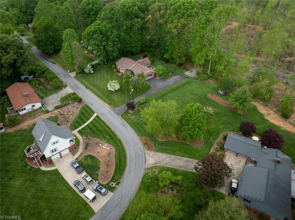 353 Knollwood Drive, Wilkesboro, North Carolina image 36