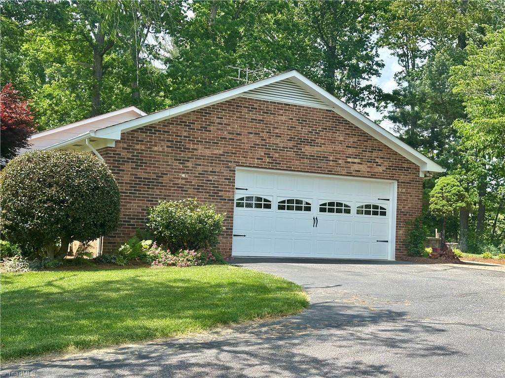 353 Knollwood Drive, Wilkesboro, North Carolina image 33