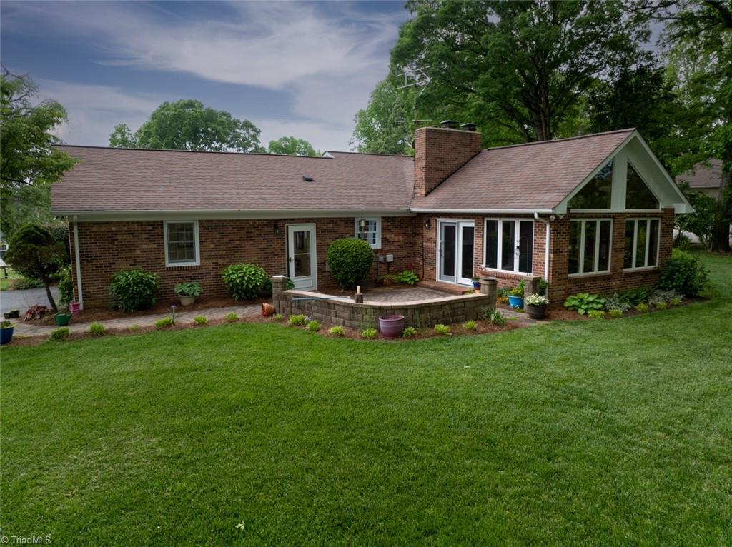 353 Knollwood Drive, Wilkesboro, North Carolina image 6