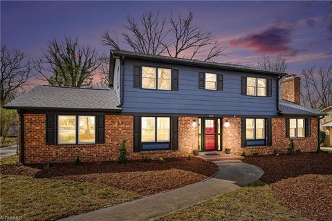 Homes For Sale - 204 N Gurney Street<br/> Burlington, NC 27215