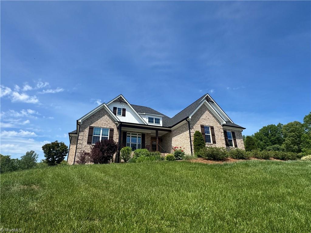 108 Flagstone Drive, King, North Carolina image 1