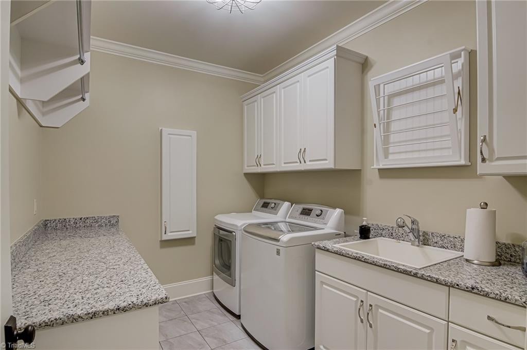 Lewisville, North Carolina 27023, United States, 3 Bedrooms Bedrooms, ,3 BathroomsBathrooms,Residential,Active,203744