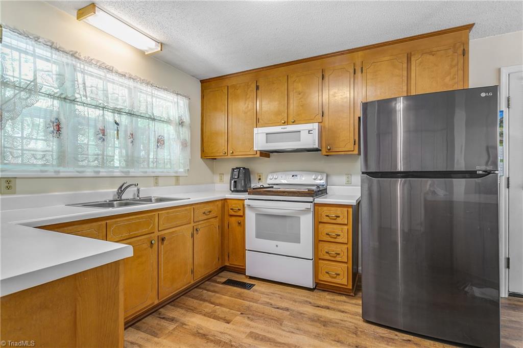 2142 Soapstone Mountain Road, Staley, North Carolina image 2