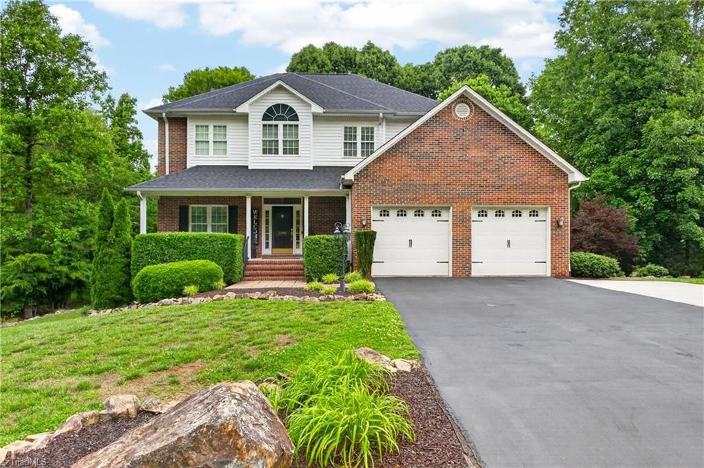 Photo of 1380 Ridgewood Circle, Asheboro, NC 27203 (MLS # 1222073)