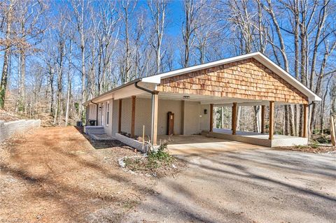 A home in Elkin