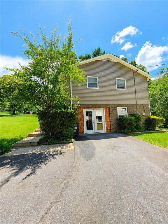 Photo of 406 Laurel Mountain Road, North Wilkesboro, NC 28659 (MLS # 1230585)