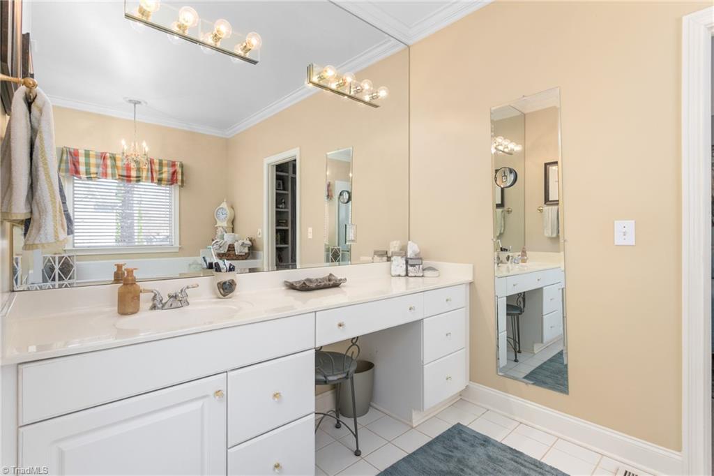 16 Dunlin Square, Greensboro, North Carolina image 27